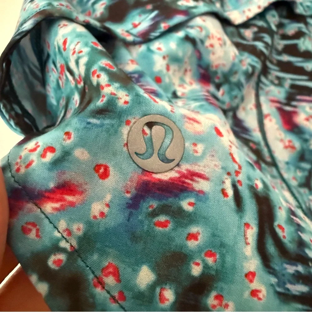 Lululemon Speed Up Short Long *4" Updated Fit in Multi/Hawaiian Blue sz 10 Tall - Picture 7 of 12